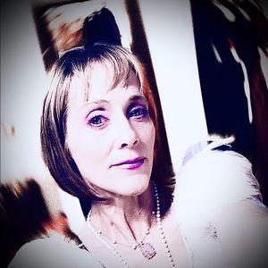 Meet your Posher, Shawna